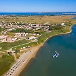 Jakov, No 2 Apartamento Nin