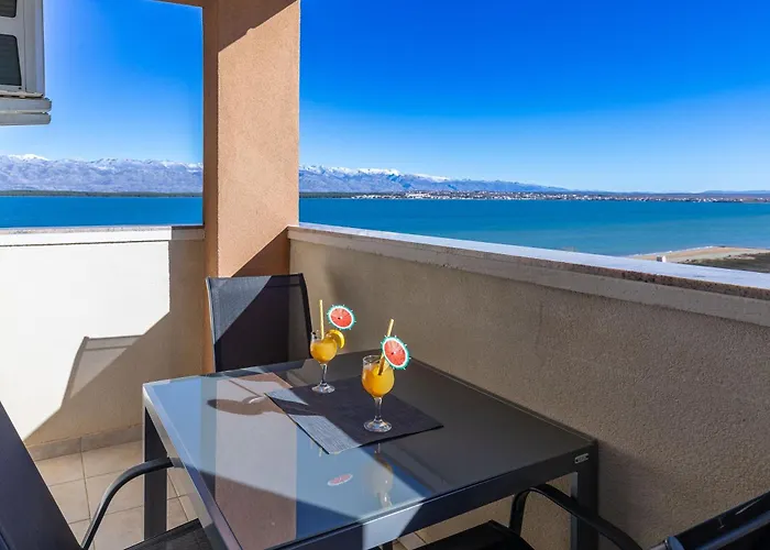 Jakov, No 2 Lägenhet