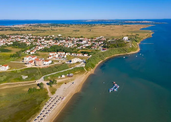 Jakov, No 2 Apartamento Nin